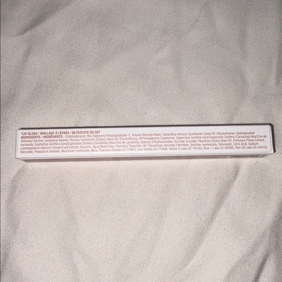 Arbonne Matte & Shine Lip Duo - Fleur
New in box - Picture 2 of 5